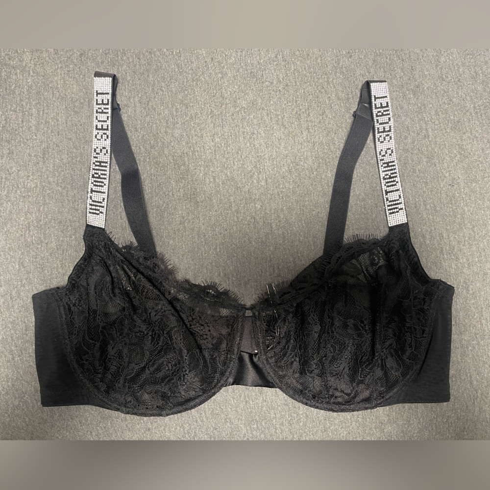 Very sexy unlined shine bra